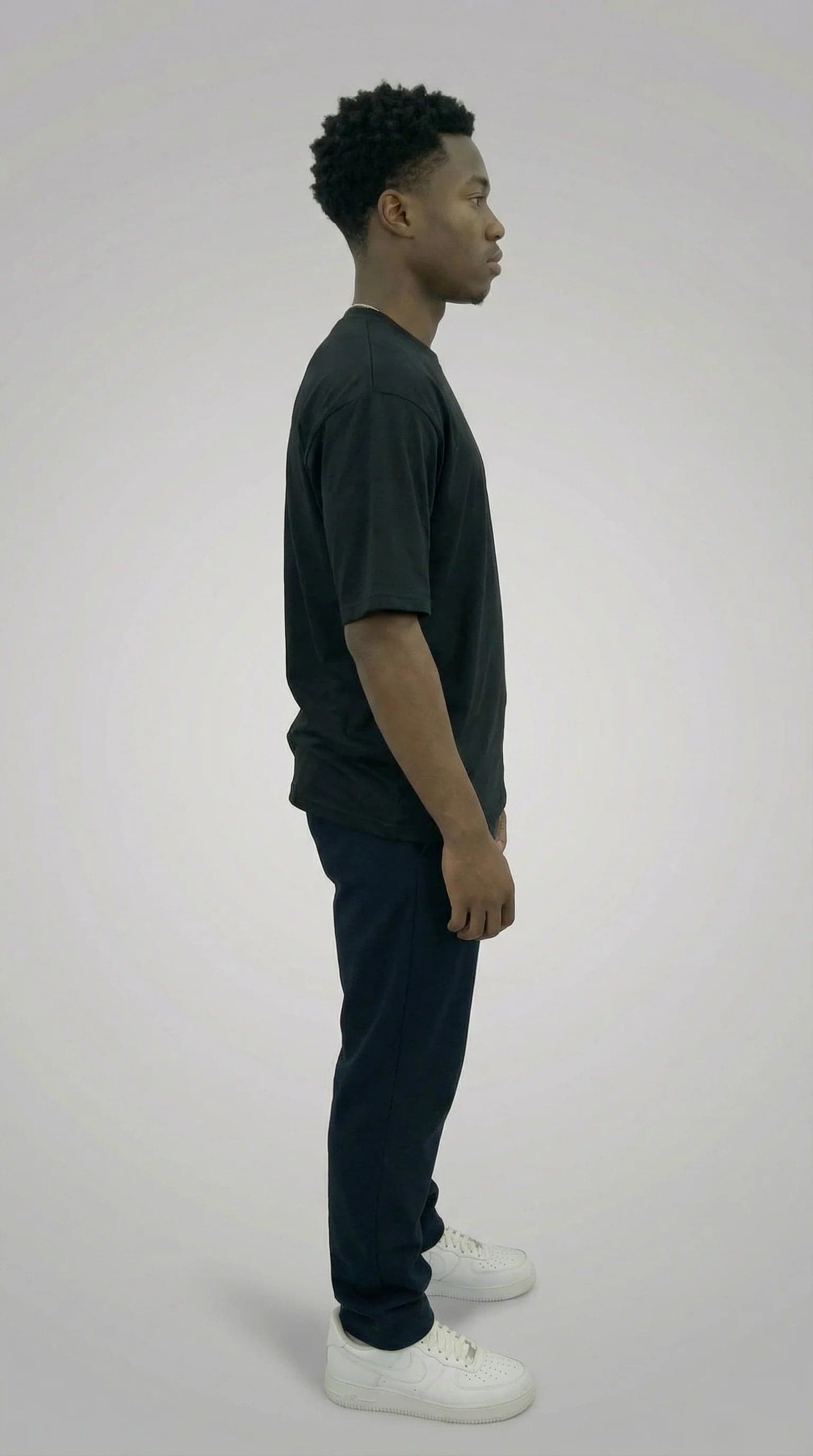 Streetwear Sommer Outfit Ideen – Shorts, Shirt und Cap richtig kombinieren