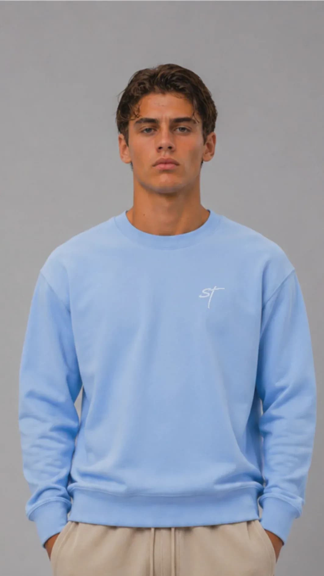 Minimal Design. Maximale Wirkung.  Die STSL Signature Sweater Kollektion verbindet Komfort, Qualität und moderne Silhouetten. 2