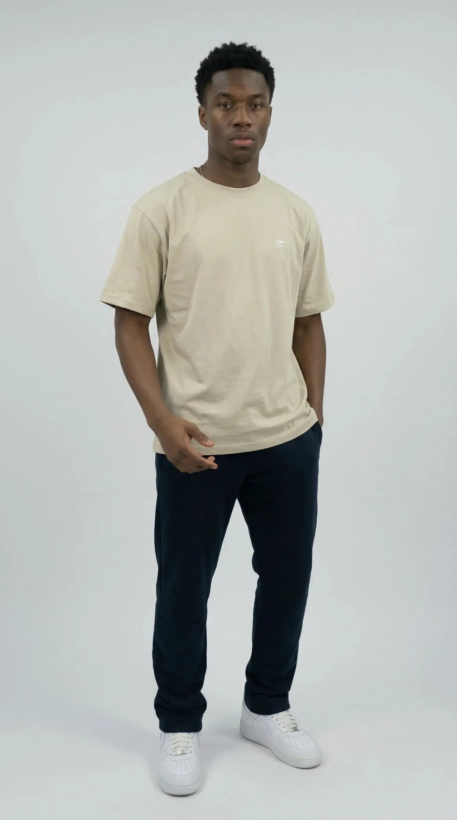 T-Shirt "Dust Plain" – Sand 220 GSM