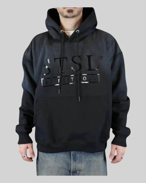 Oversize-Hoodie im Winter tragen – So funktioniert Streetwear Layering