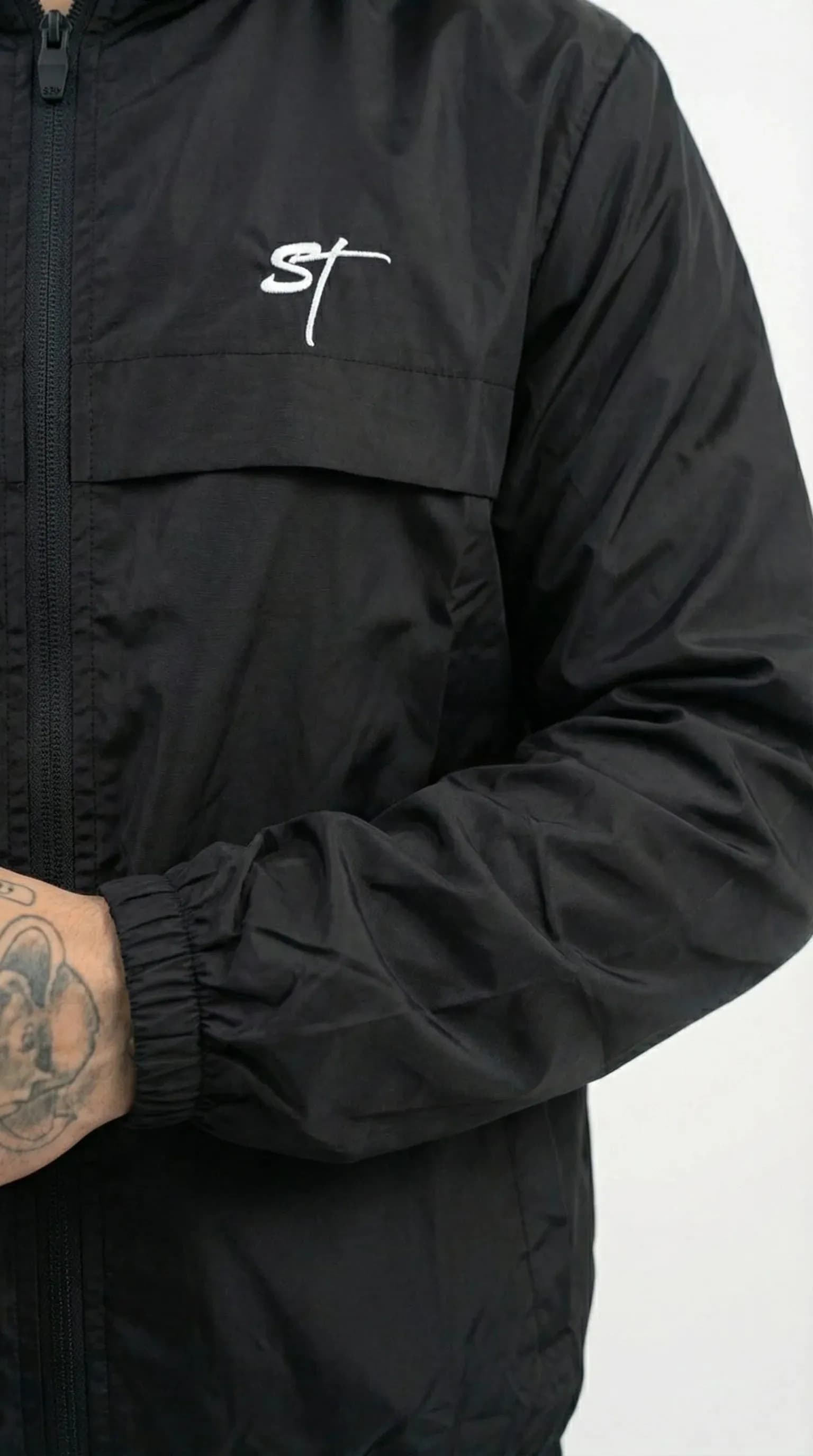 STSL® Windbreaker – Black