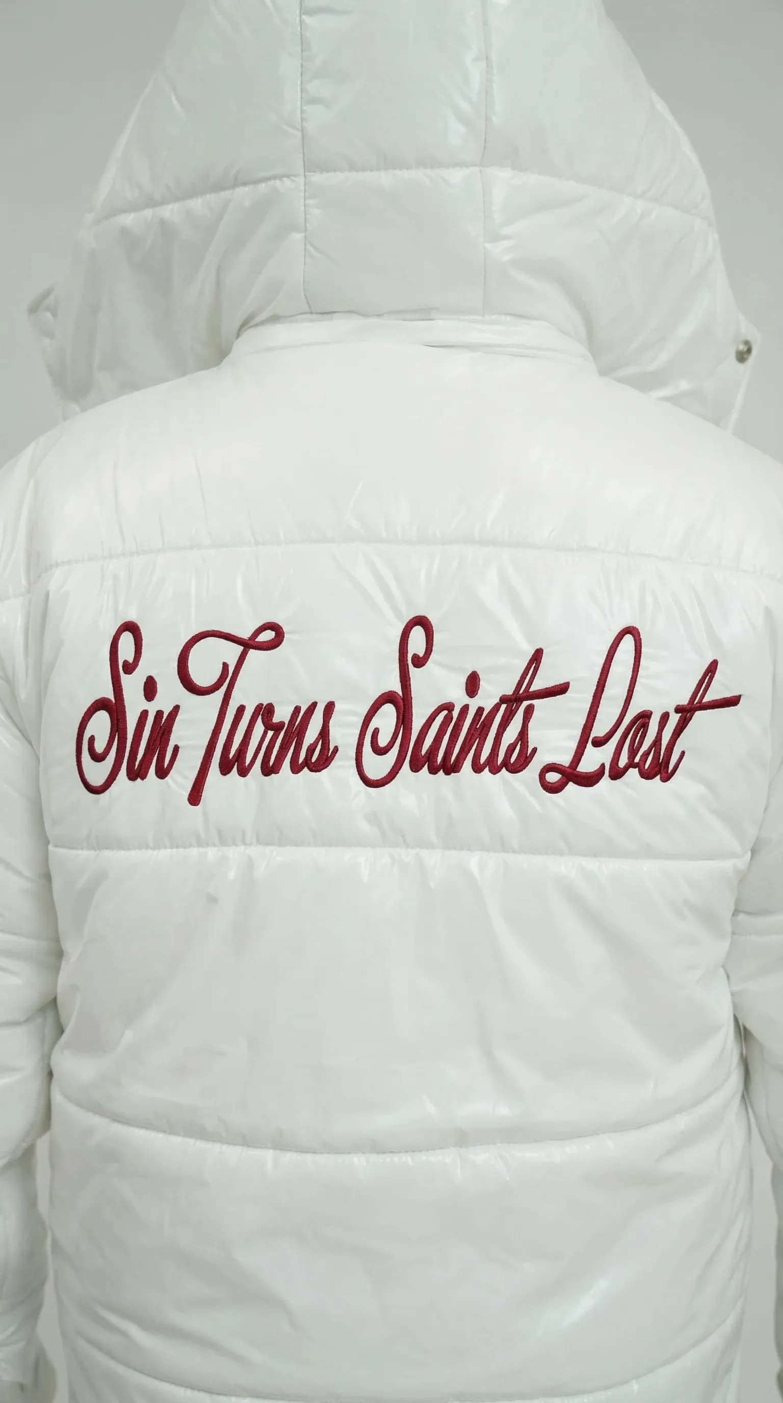 STSL® Sin Turns Gloss Puffer Jacket – White Edition