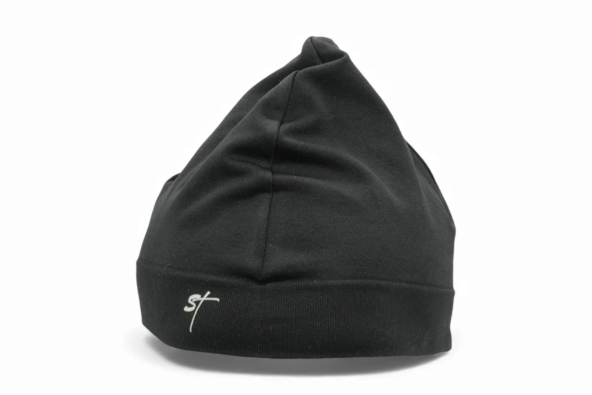 Beanie black ST logo